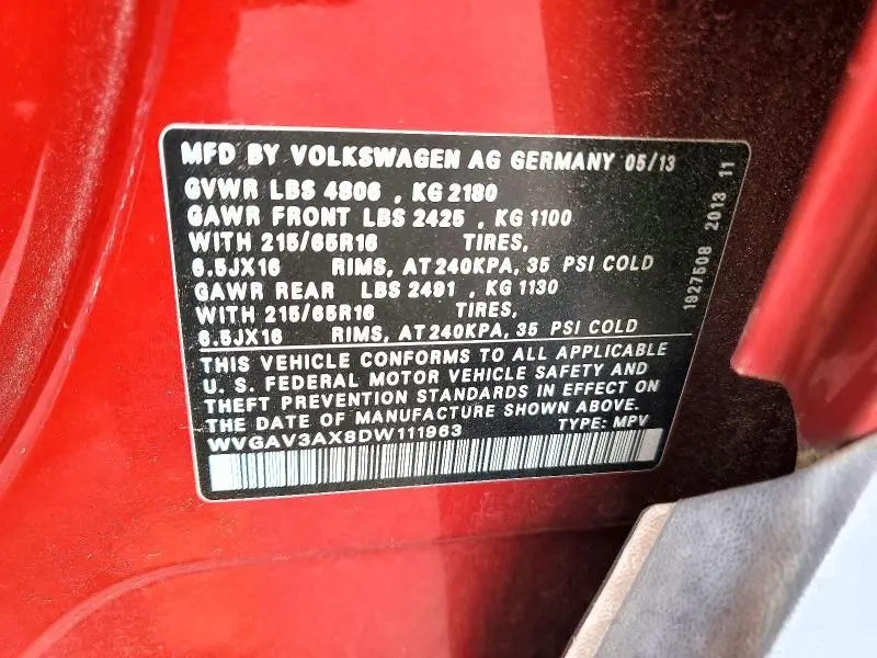 2013 VOLKSWAGEN TIGUAN S  
