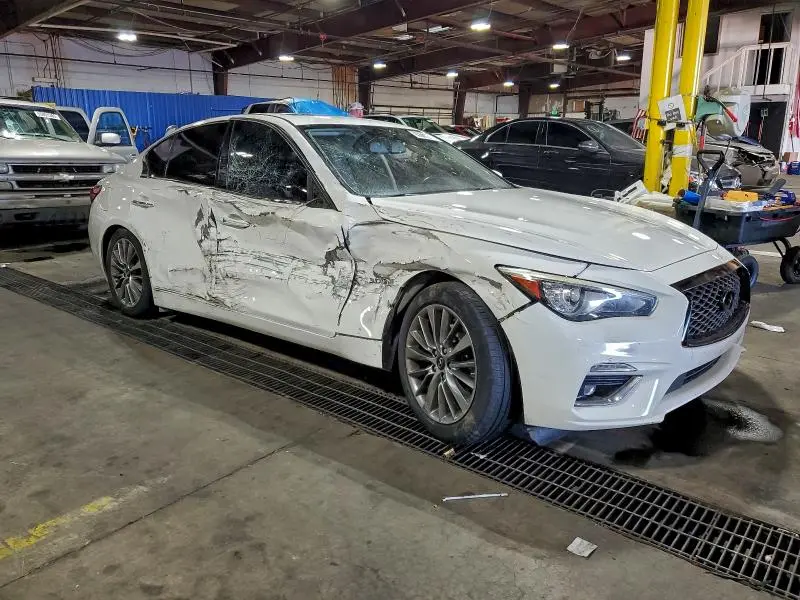 2019 INFINITI Q50 LUXE  