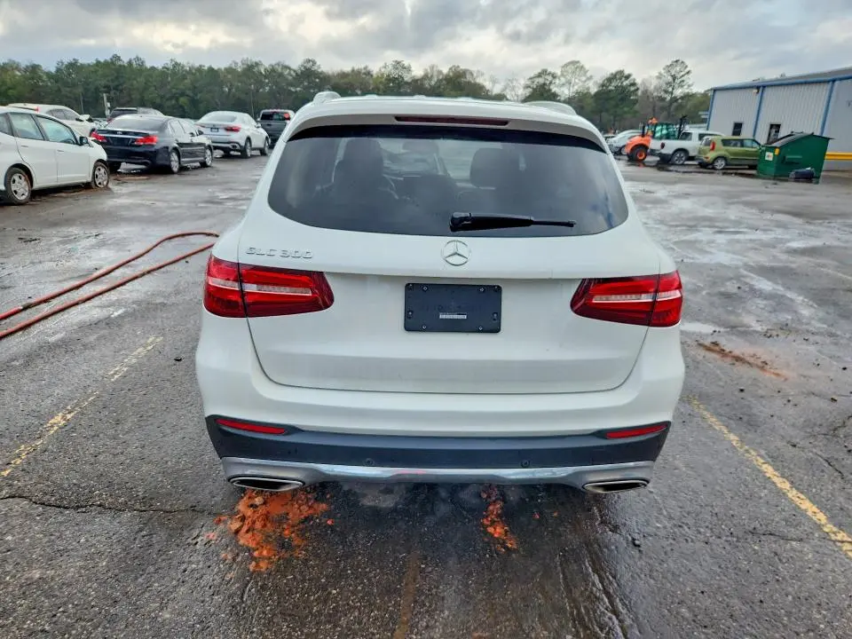 2018 MERCEDES-BENZ GLC 300  