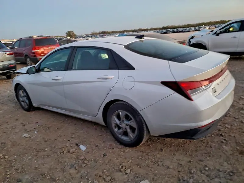 2022 HYUNDAI ELANTRA SE  