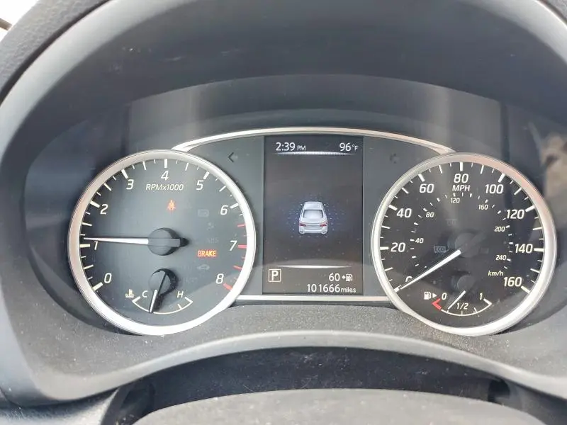 2016 NISSAN SENTRA SR  