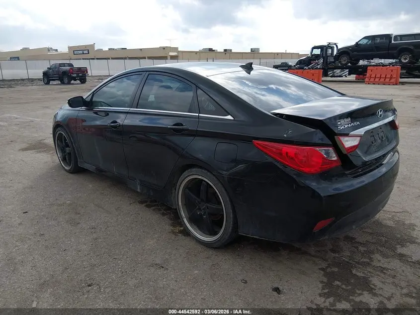 2014 HYUNDAI SONATA GLS