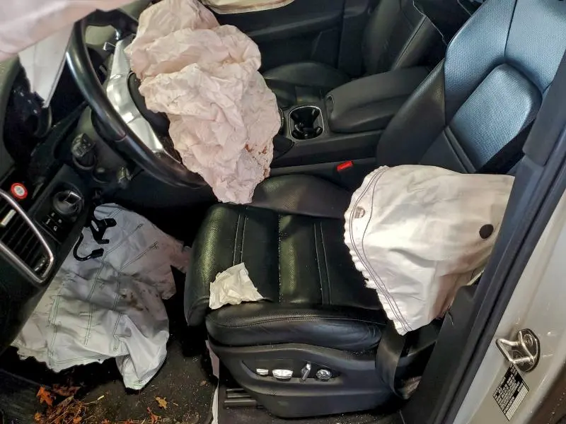 2020 PORSCHE CAYENNE   