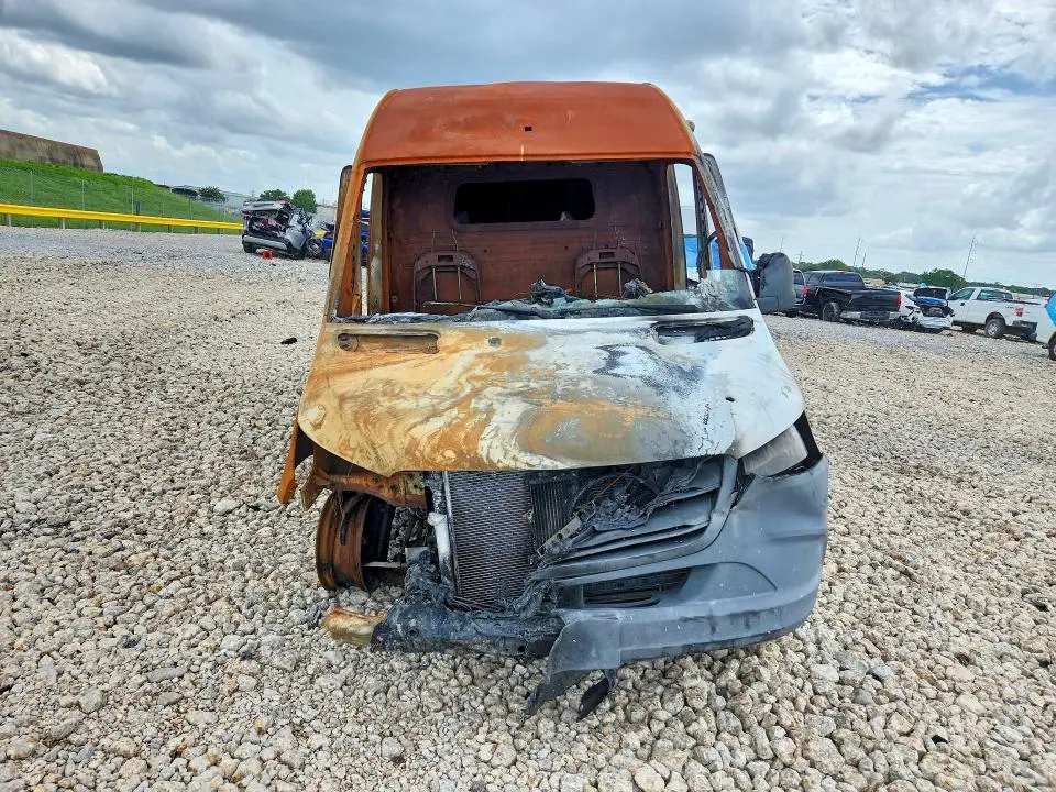 2021 MERCEDES-BENZ SPRINTER 2500  