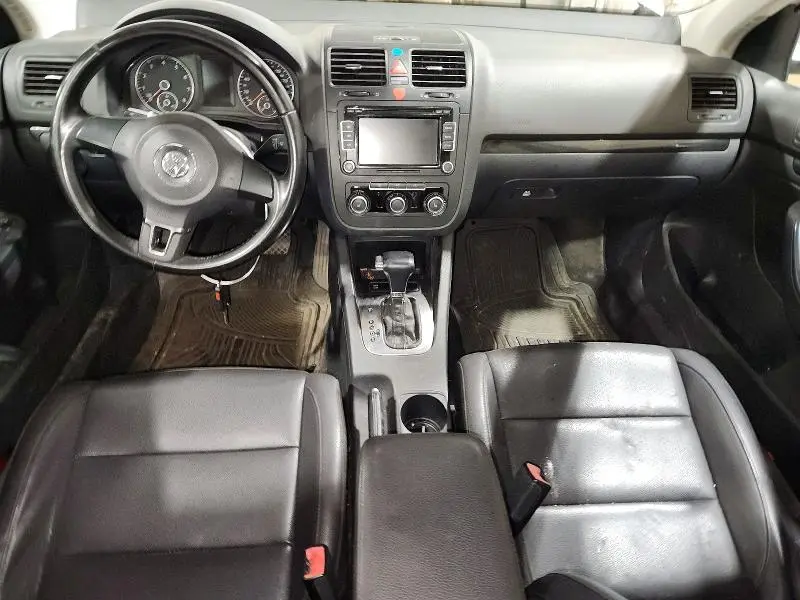 2010 VOLKSWAGEN JETTA WOLFSBURG  