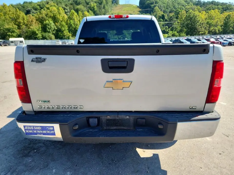 2011 CHEVROLET SILVERADO K1500 LS  