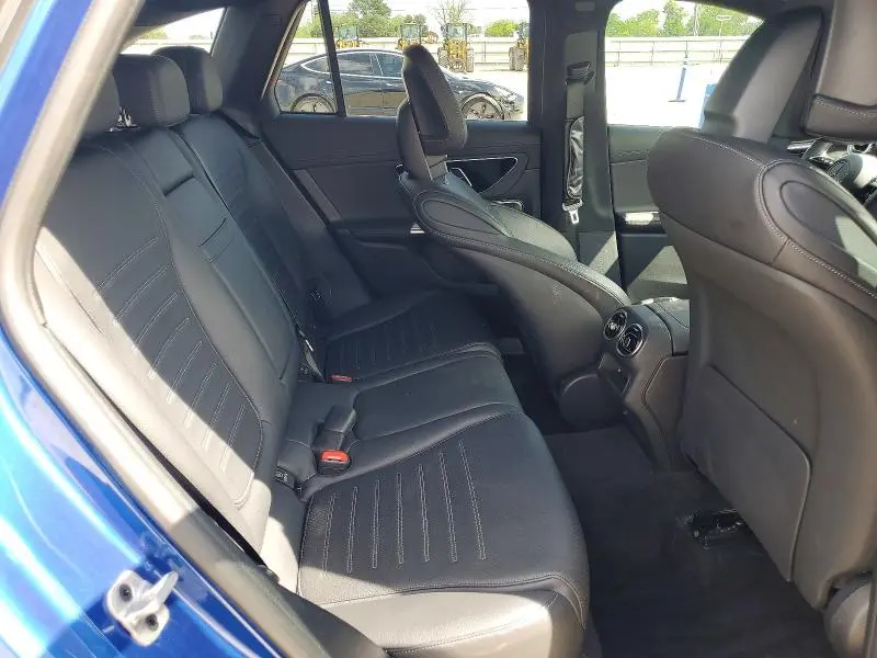 2023 MERCEDES-BENZ GLC 300 4MATIC  