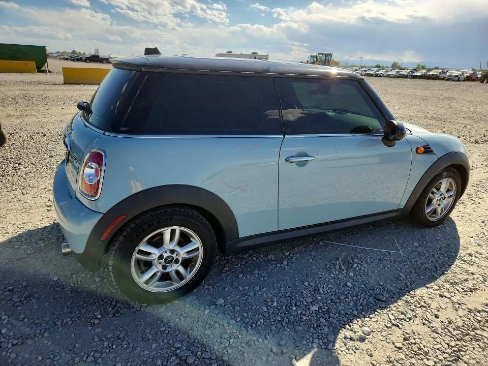2013 MINI COOPER   