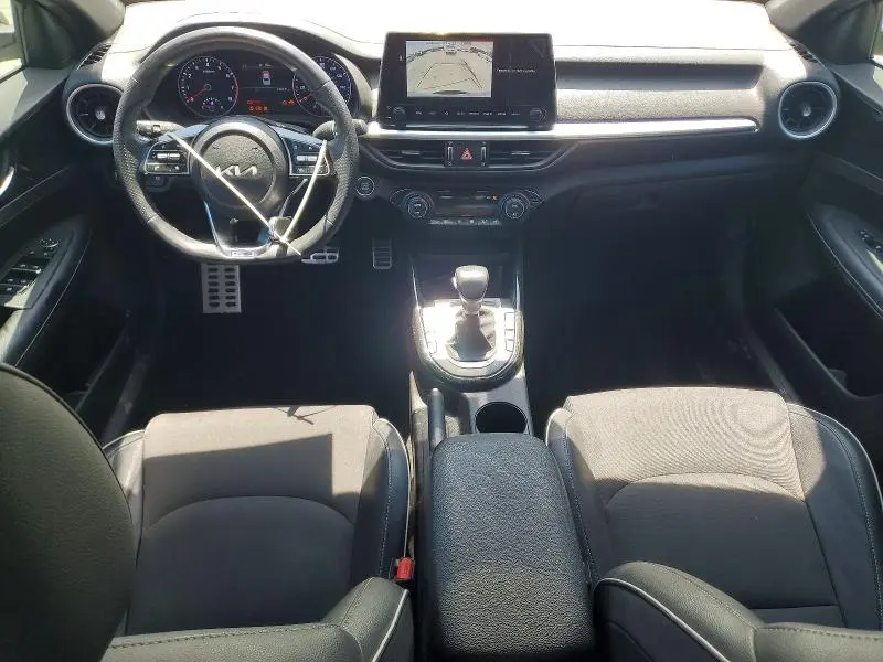 2022 KIA FORTE GT LINE  