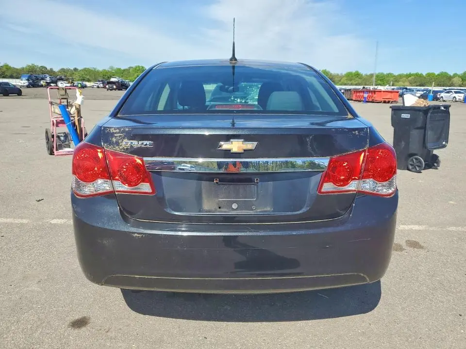2012 CHEVROLET CRUZE LS  