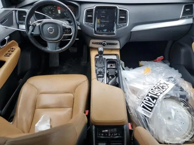 2017 VOLVO XC90 T6