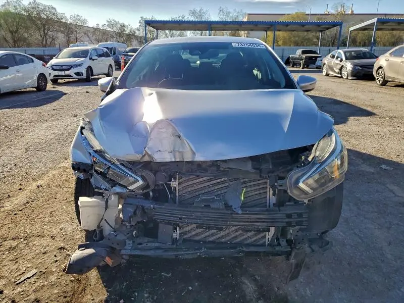 2020 NISSAN VERSA SV  