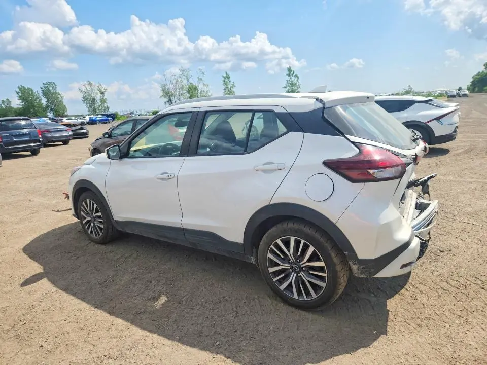 2024 NISSAN KICKS SV  