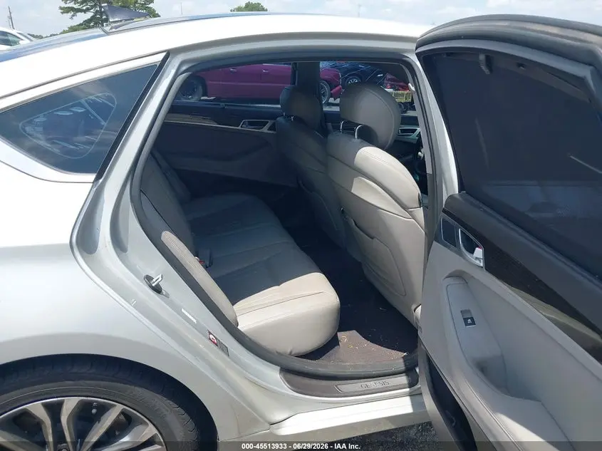 2015 HYUNDAI GENESIS 3.8