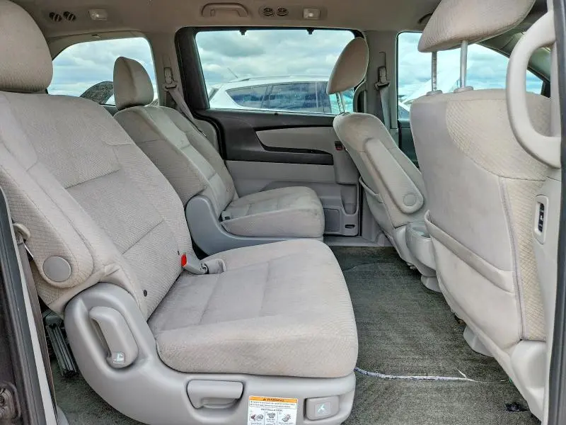 2016 HONDA ODYSSEY SE  