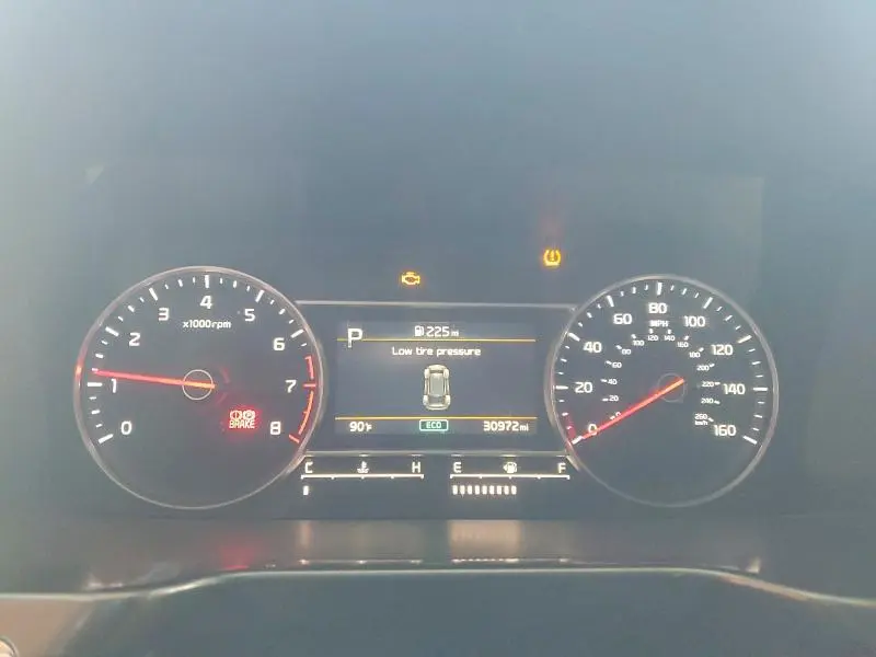 2023 KIA SORENTO LX  