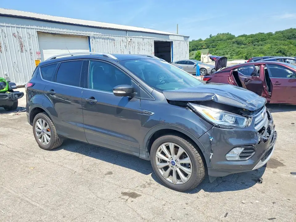 2018 FORD ESCAPE TITANIUM  