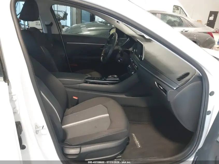 2020 HYUNDAI SONATA SE