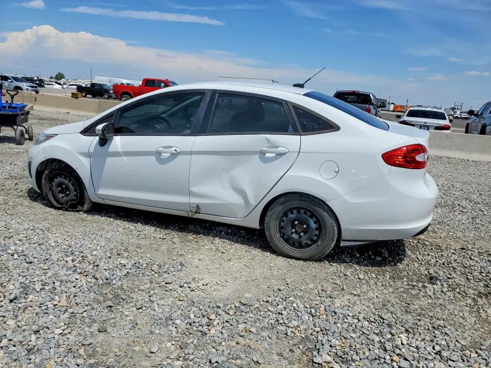 2013 FORD FIESTA SE  