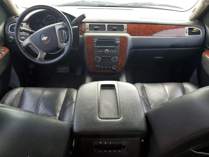 2014 CHEVROLET SUBURBAN K1500 LT  