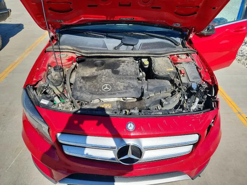 2015 MERCEDES-BENZ GLA 250 4MATIC  