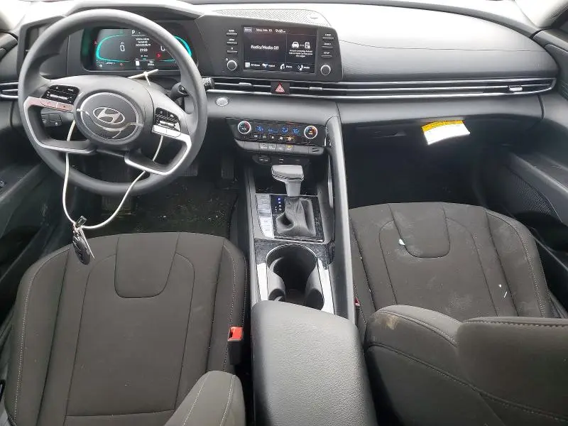 2025 HYUNDAI ELANTRA BLUE  