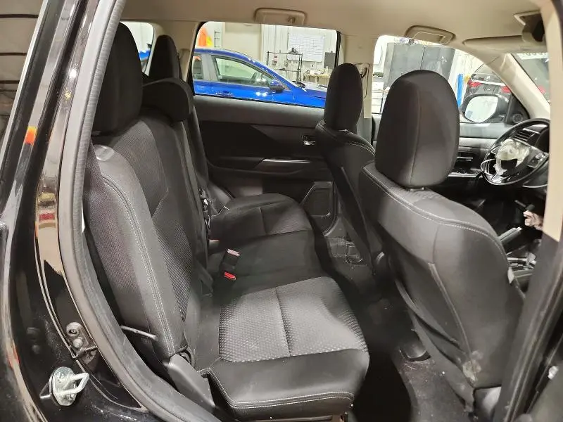 2017 MITSUBISHI OUTLANDER ES  