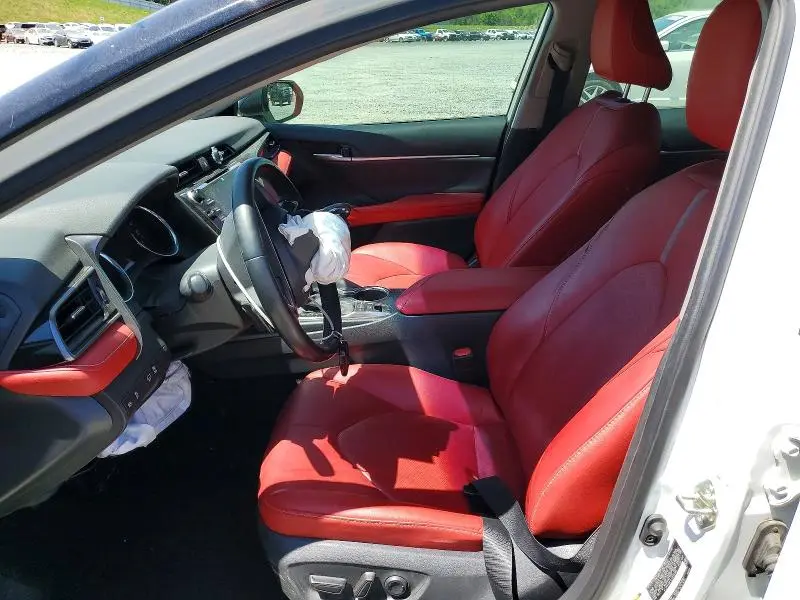 2020 TOYOTA CAMRY XSE  