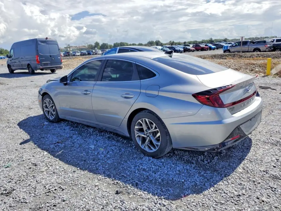 2022 HYUNDAI SONATA SEL  