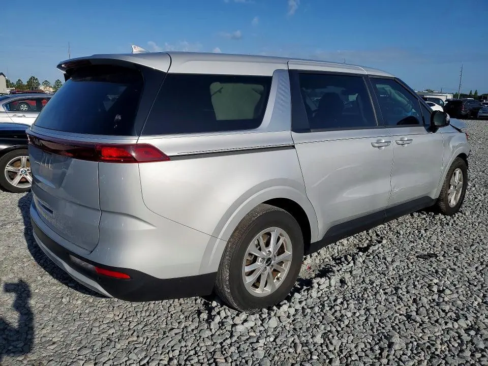 2022 KIA CARNIVAL LX  