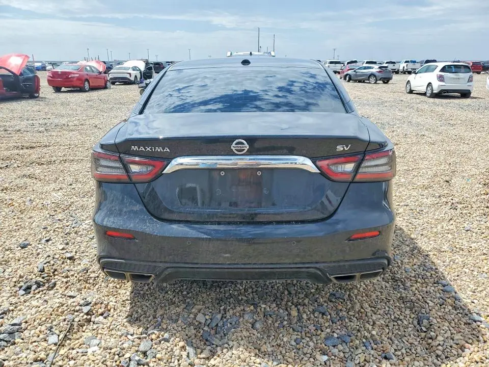 2021 NISSAN MAXIMA SV  
