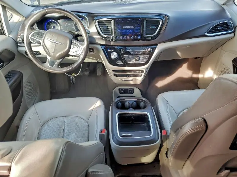 2017 CHRYSLER PACIFICA TOURING L PLUS  