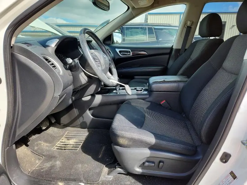 2018 NISSAN PATHFINDER SV  