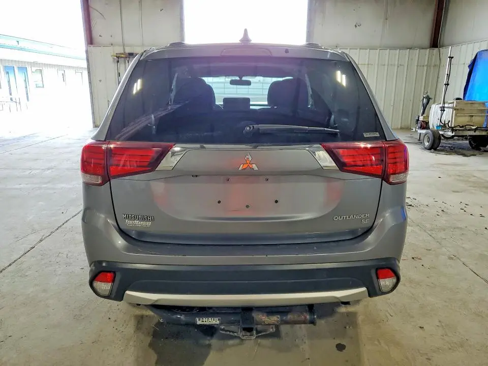 2017 MITSUBISHI OUTLANDER SE  