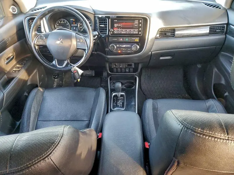 2017 MITSUBISHI OUTLANDER SE  