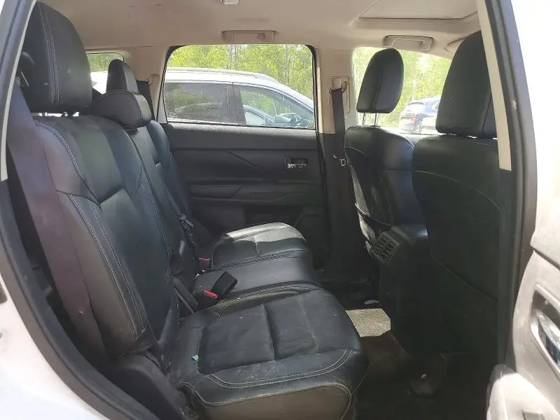 2020 MITSUBISHI OUTLANDER ES  