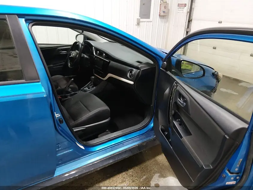 2017 TOYOTA COROLLA IM  
