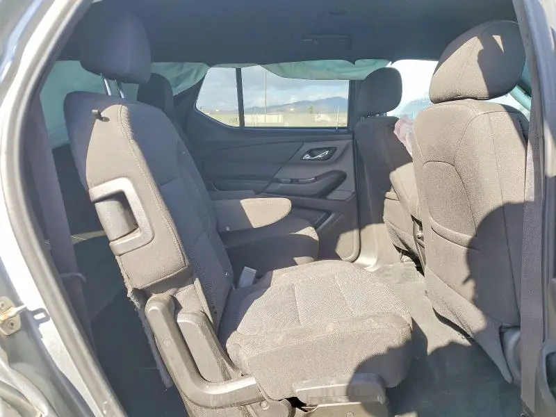 2023 CHEVROLET TRAVERSE LT  