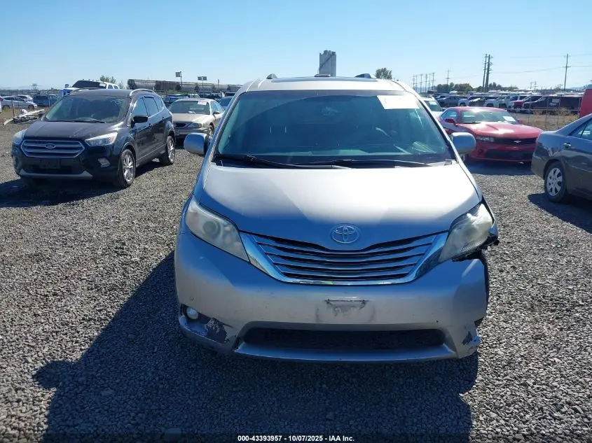 2011 TOYOTA SIENNA LIMITED