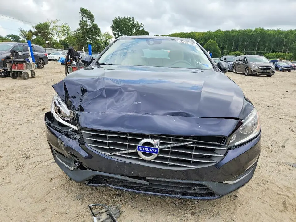 2017 VOLVO V60 T5 PREMIER  