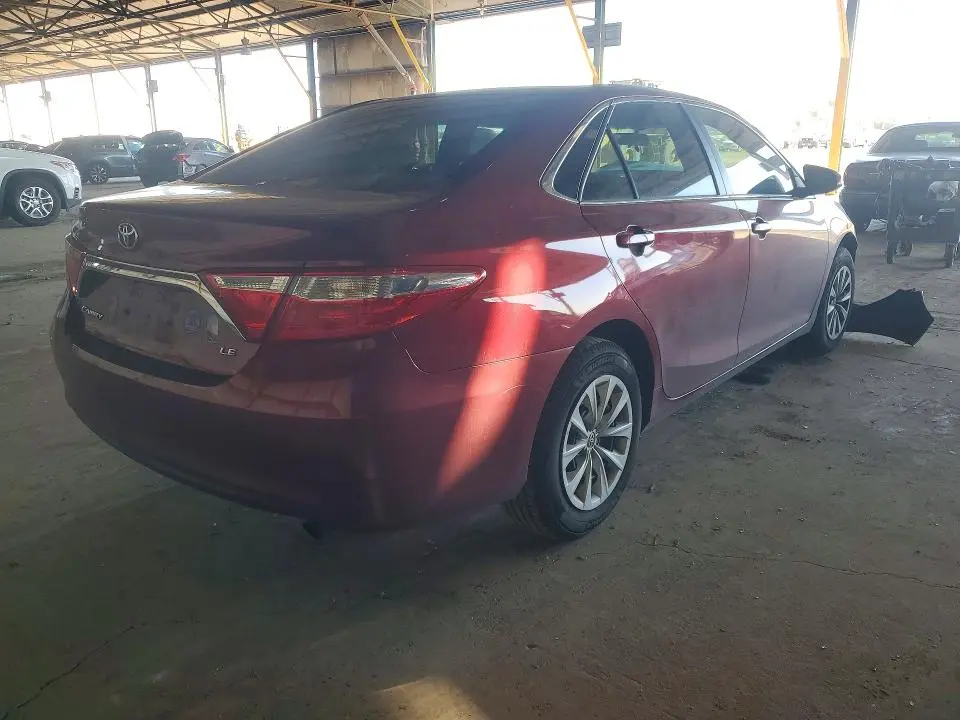 2016 TOYOTA CAMRY LE  