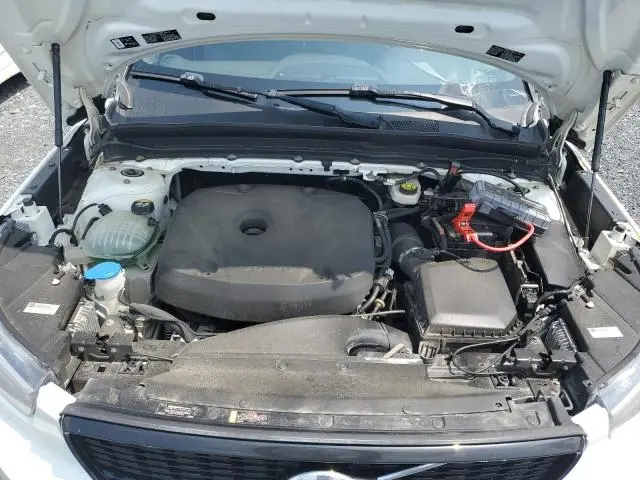 2020 VOLVO XC40 T5 R-DESIGN  