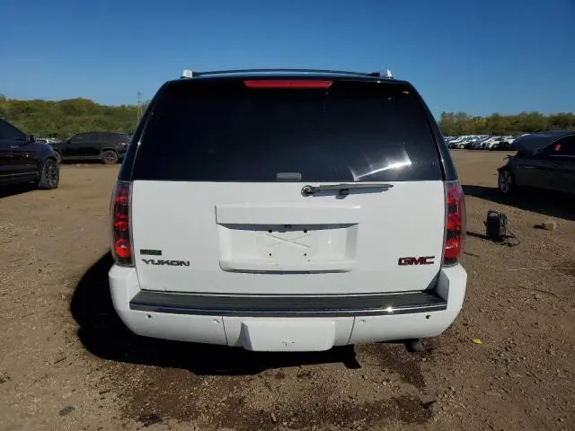 2010 GMC YUKON DENALI  