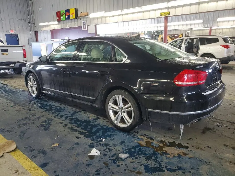 2012 VOLKSWAGEN PASSAT SEL  