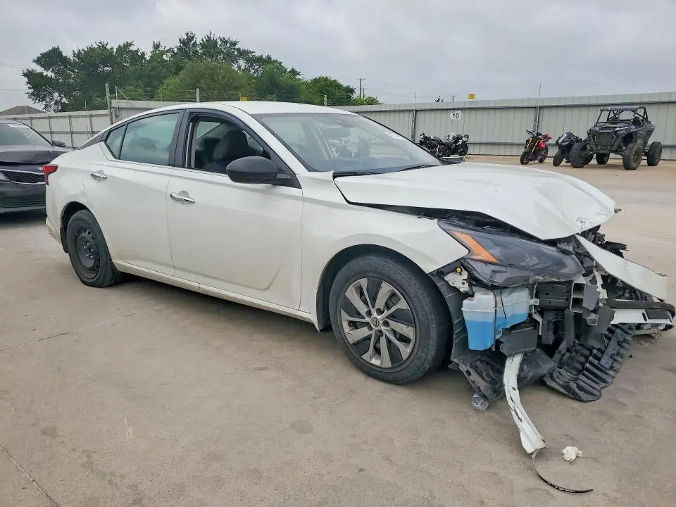 2024 NISSAN ALTIMA S  