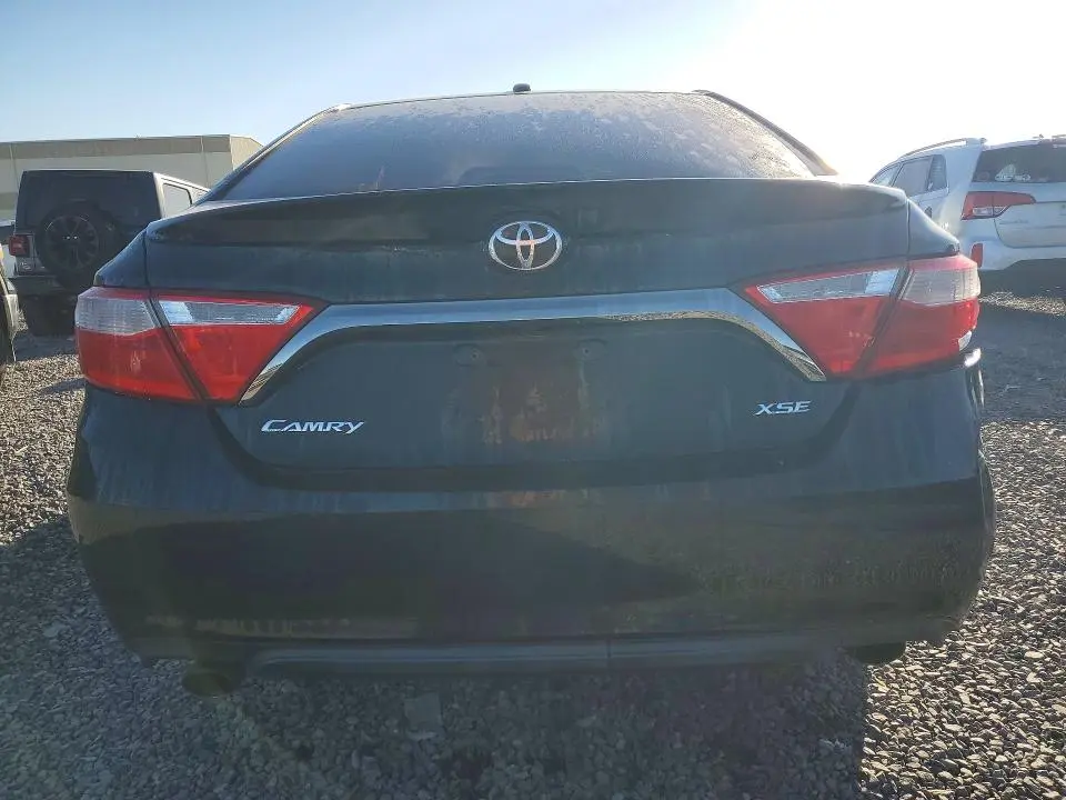 2015 TOYOTA CAMRY XSE V6  