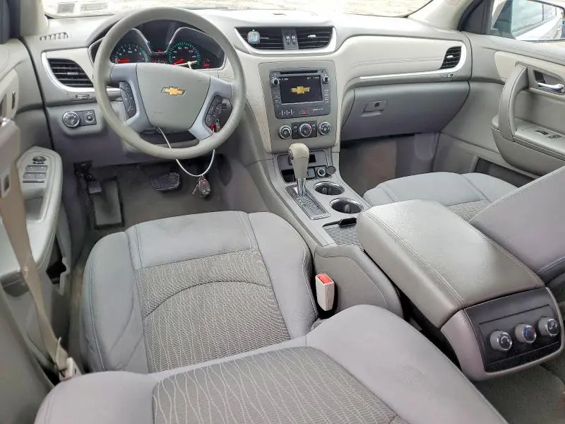 2017 CHEVROLET TRAVERSE LS  