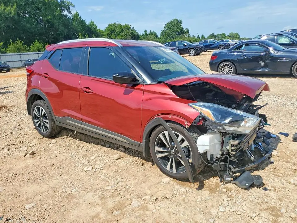 2019 NISSAN KICKS SR  