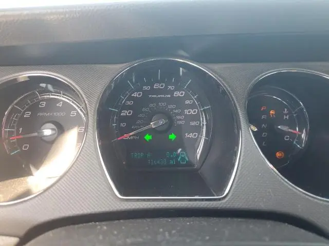 2011 FORD TAURUS SE  