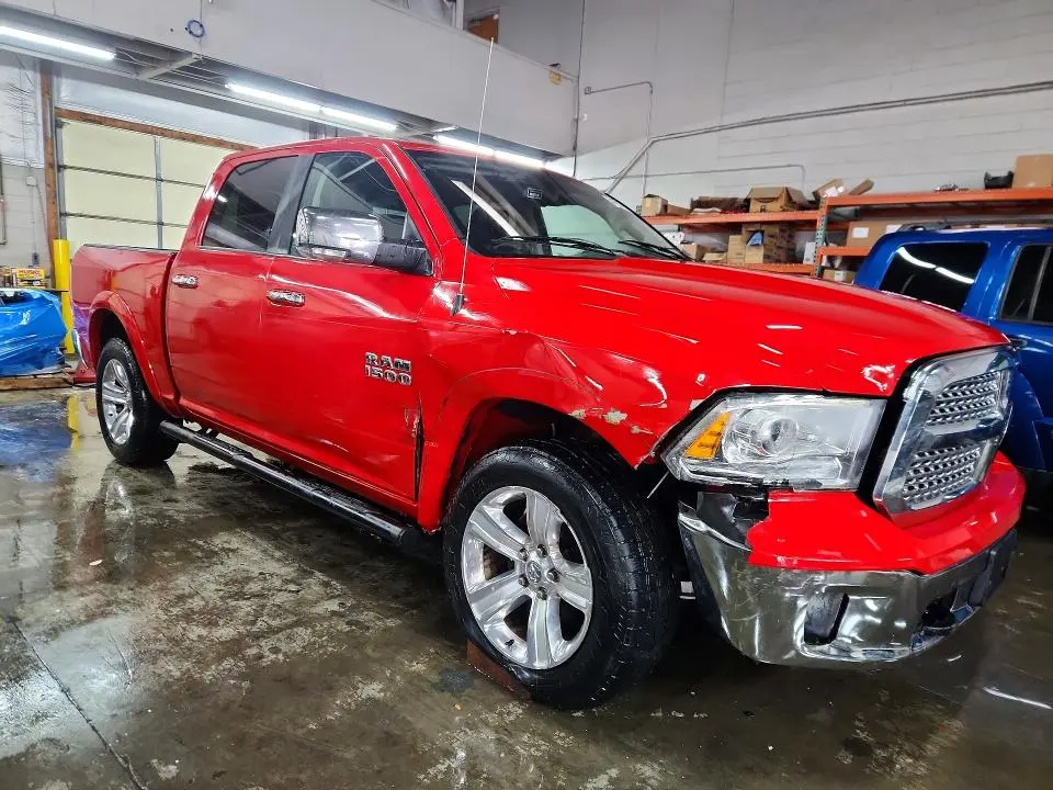 2015 RAM 1500 LARAMIE  